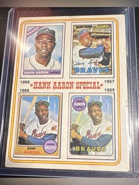 Hank Aaron Special Vintage Baseball Card
Excellent Condition  74 TOPPS INSERT